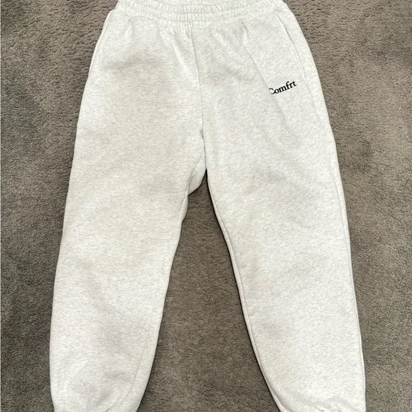 Comfrt Cloud Zip Set (hoodie & sweatpants) - Picture 5 of 8